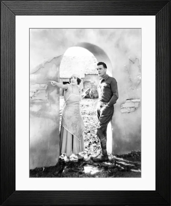 Framed Print : THE BIG PARADE, from left, Renee Adoree, John Gilbert, 1925