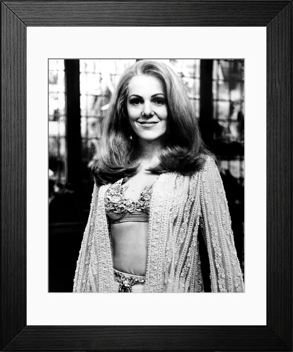 Framed Print : THE HAPPY HOOKER, Lynn Redgrave, 1975 Framed Print : THE HAPPY HOOKER, Lynn Redgrave, 1975
