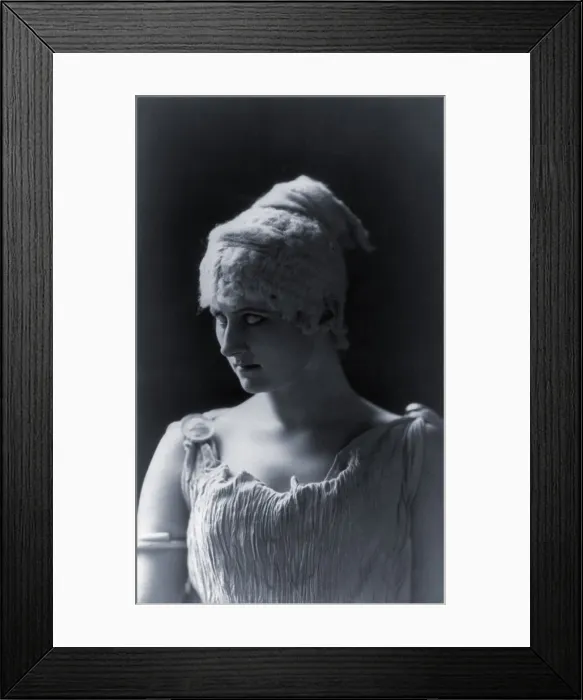 Framed Print : Mary Anderson de Navarro (1859-1940), American actress as Galatea IN William Schwenk Gilbert's (of Gilbert and Sullivan) PYGMALION AND GALATEA. 1883
