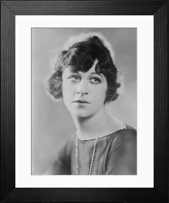 Framed Print : Fanny Brice (1891-1951), American comedienne and accomplished singer in early portrait. Brice performed in the Ziegfeld Follies for two decades