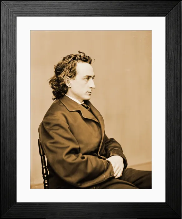 Framed Print : Edwin Booth (1833-1893), American actor, was trained by his father, Junius Brutus Booth, he emerged as one of the most popular and respected Shakespearean actors in the 1860's Framed Print : Edwin Booth (1833-1893), American actor, was trained by his father, Junius Brutus Booth, he emerged as one of the most popular and respected Shakespearean actors in the 1860's
