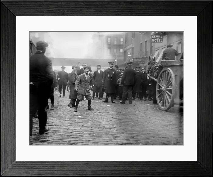 Framed Print : New York City, garbage collector's strike, photograph, November, 1911