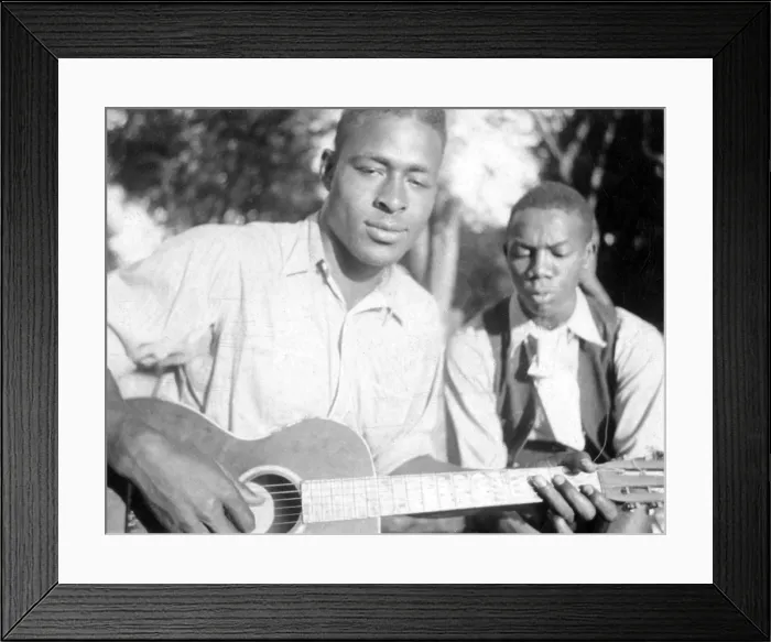 Framed Print : The Blues. Gabriel Brown and Rochelle French, Eatonville, Florida, Photo by Alan Lomax, 1935