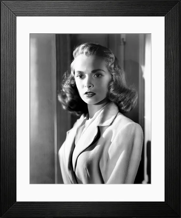 Framed Print : HOLIDAY AFFAIR, Janet Leigh, 1949 Framed Print : HOLIDAY AFFAIR, Janet Leigh, 1949