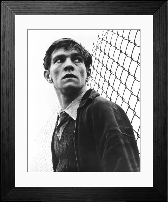 Framed Print : THE LONELINESS OF THE LONG DISTANCE RUNNER, Tom Courtenay, 1962