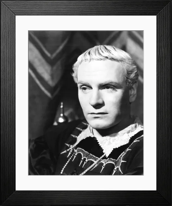 Framed Print : HAMLET, Laurence Olivier, 1948