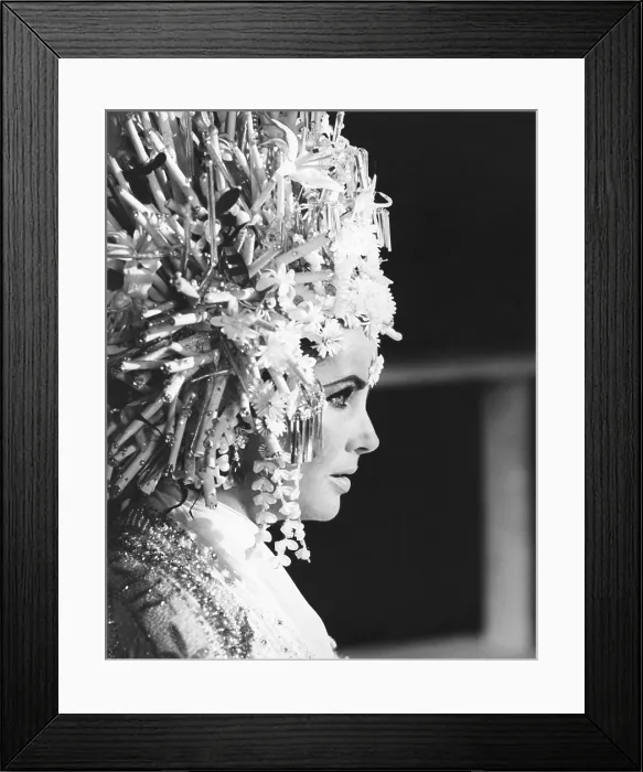 Framed Print : BOOM!, Elizabeth Taylor, 1968