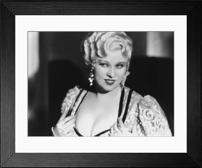 Framed Print : SHE DONE HIM WRONG, Mae West, 1933