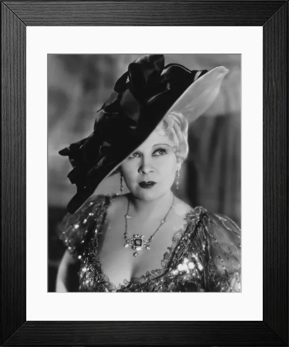 Framed Print : SHE DONE HIM WRONG, Mae West, 1933