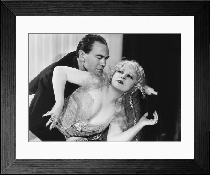Framed Print : SHE DONE HIM WRONG, from left: Owen Moore, Mae West, 1933