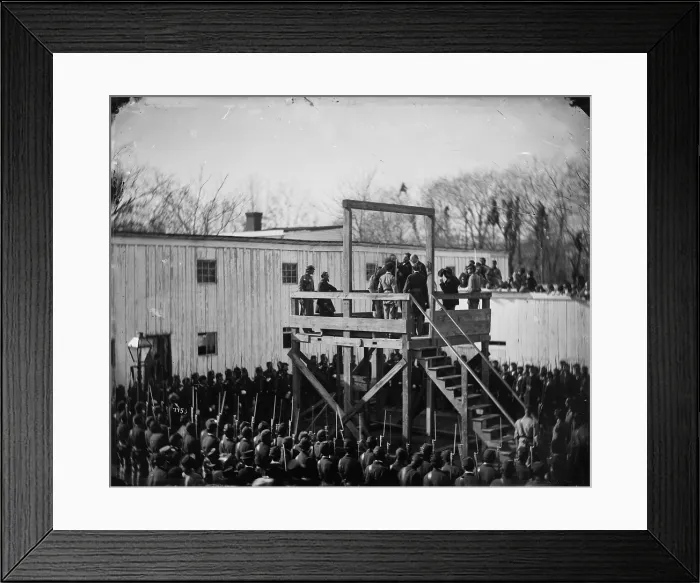 Framed Print : The Civil War, adjusting the rope for the execution of Confederate Officer Henry Wirz, for the crimes of conspiracy and murder, Washington DC, photograph, November 10, 1865