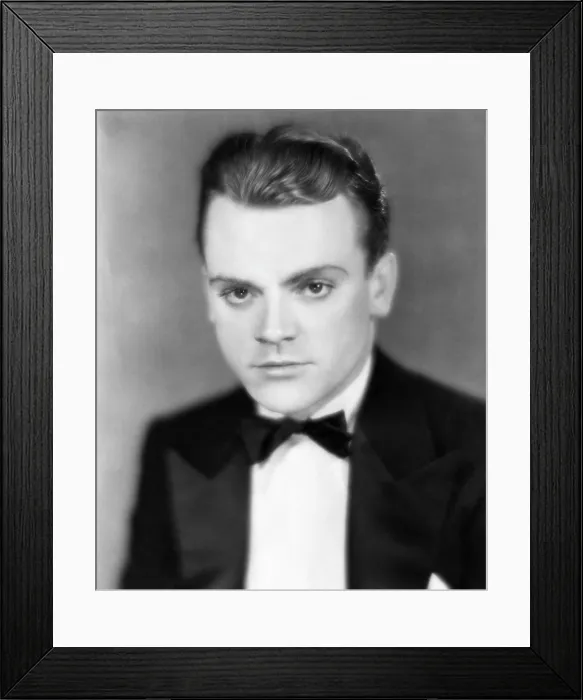 Framed Print : THE DOORWAY TO HELL, James Cagney, 1930 Framed Print : THE DOORWAY TO HELL, James Cagney, 1930