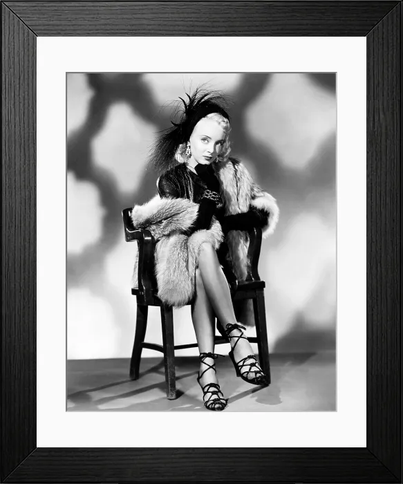 Framed Print : SHIELD FOR MURDER, Carolyn Jones, 1954