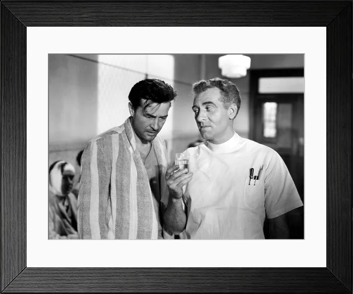 Framed Print : THE LOST WEEKEND, Ray Milland, Frank Faylen, 1945 Framed Print : THE LOST WEEKEND, Ray Milland, Frank Faylen, 1945