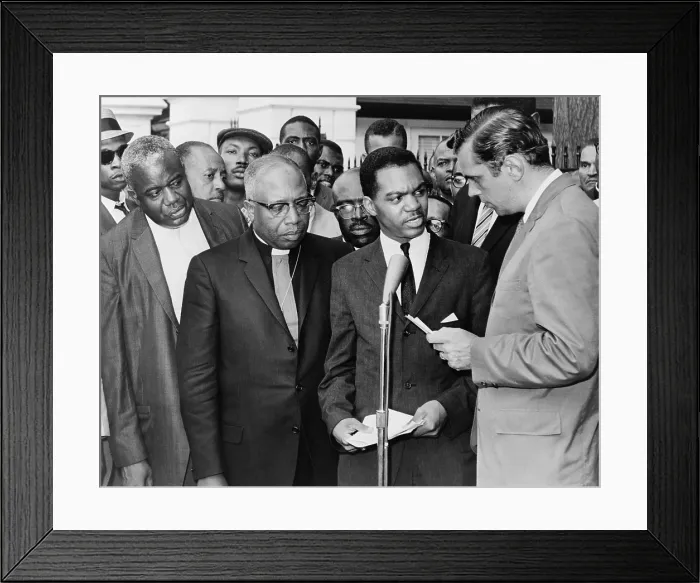 Framed Print : Walter Fauntroy (second from right), Bishop Smallwood Williams and others protest the arrest of Martin Luther King outside the Executive Mansion in Albany, Ga. 1962 Framed Print : Walter Fauntroy (second from right), Bishop Smallwood Williams and others protest the arrest of Martin Luther King outside the Executive Mansion in Albany, Ga. 1962