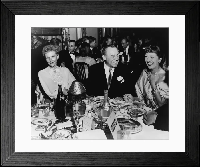 Framed Print : Richard Rogers (1902-1979) Framed Print : Richard Rogers (1902-1979)