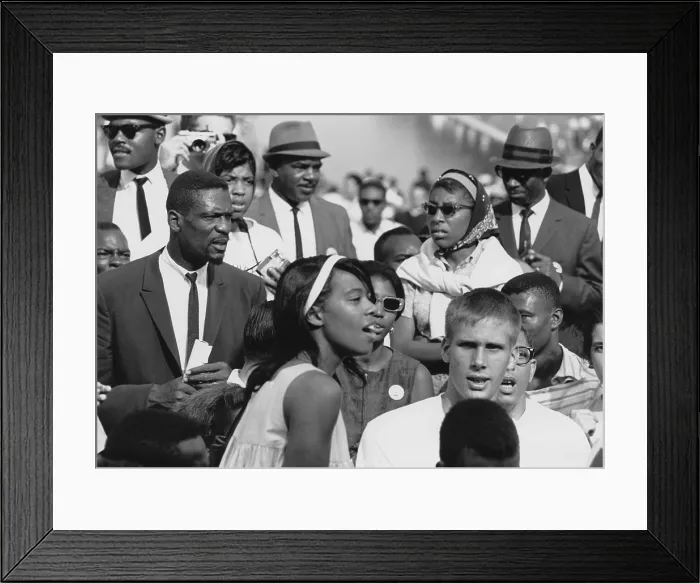 Framed Print : Basketball player, Bill Russell (left) at the 1963 Civil Rights March on Washington. Aug. 28, 1963