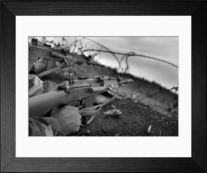 Framed Print : CONGO, Democratic Republic of the. NORTH KIVU. Democratic Republic of the Congo (2008). Kivu Conflict. Front of Sake. Trench with Indian soldiers of the UN forces Framed Print : CONGO, Democratic Republic of the. NORTH KIVU. Democratic Republic of the Congo (2008). Kivu Conflict. Front of Sake. Trench with Indian soldiers of the UN forces
