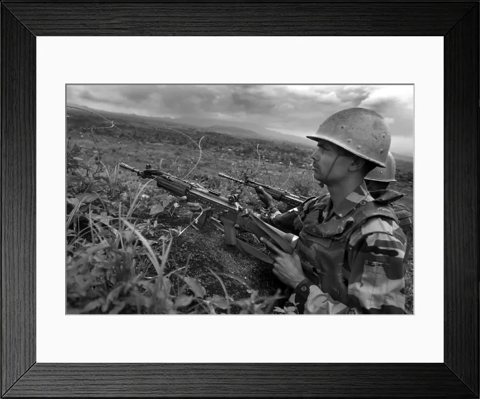 Framed Print : CONGO, Democratic Republic of the. NORTH KIVU. Democratic Republic of the Congo (2008). Kivu Conflict. Surrounding of Sake Framed Print : CONGO, Democratic Republic of the. NORTH KIVU. Democratic Republic of the Congo (2008). Kivu Conflict. Surrounding of Sake