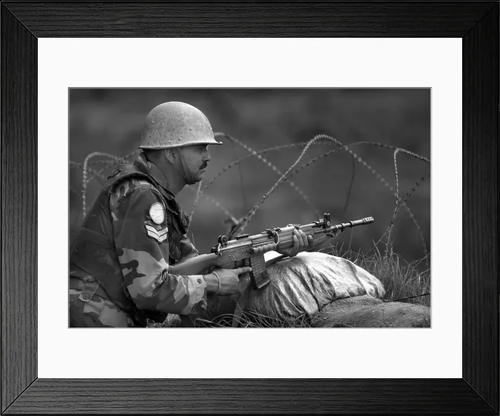 Framed Print : CONGO, Democratic Republic of the. NORTH KIVU. Democratic Republic of the Congo (2008). Kivu Conflict. Surrounding of Sake Framed Print : CONGO, Democratic Republic of the. NORTH KIVU. Democratic Republic of the Congo (2008). Kivu Conflict. Surrounding of Sake