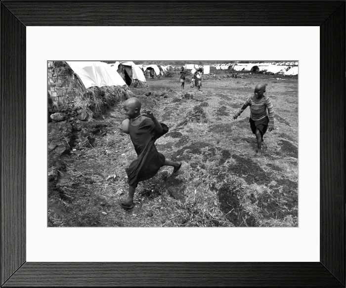 Framed Print : CONGO, Democratic Republic of the. NORTH KIVU. Democratic Republic of the Congo (2008). Kivu Conflict. Refugee camp of Buhimba (17000 people) Framed Print : CONGO, Democratic Republic of the. NORTH KIVU. Democratic Republic of the Congo (2008). Kivu Conflict. Refugee camp of Buhimba (17000 people)
