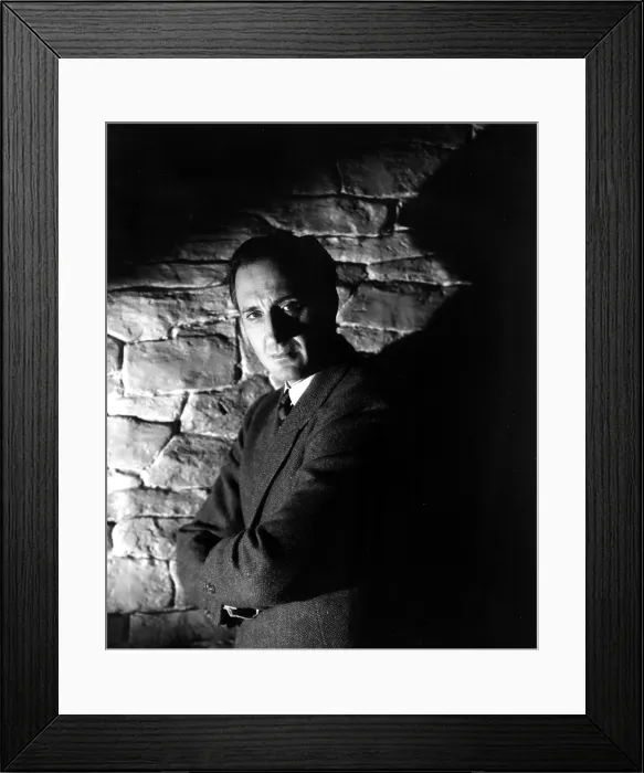 Framed Print : THE SCARLET CLAW, (aka SHERLOCK HOLMES AND THE SCARLET CLAW), Basil Rathbone, 1944