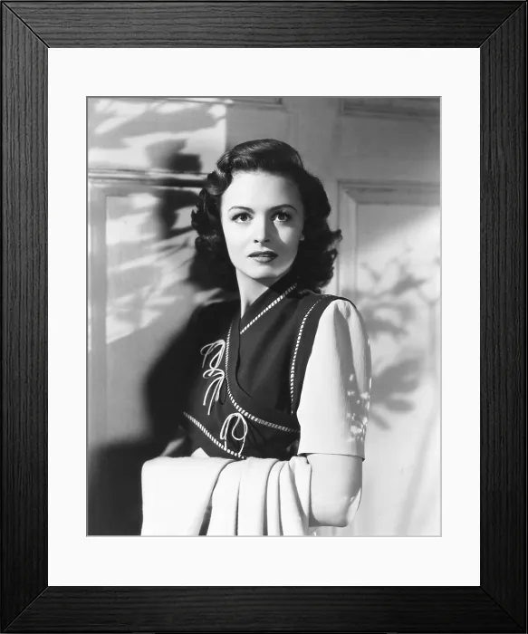 Framed Print : SEE HERE, PRIVATE HARGROVE, Donna Reed, 1944