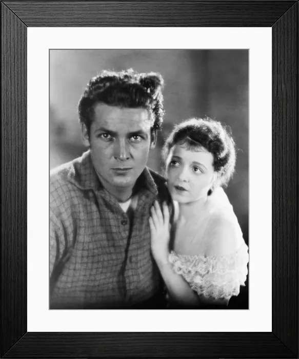 Framed Print : SEVENTH HEAVEN, Charles Farrell, Janet Gaynor, 1927, TM & Copyright 20th Century Fox Film Corp. / courtesy Everett Collection