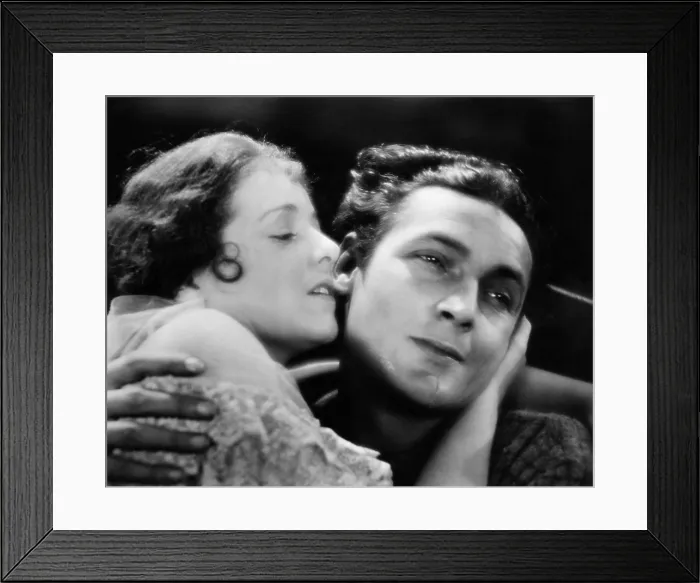 Framed Print : SEVENTH HEAVEN, Janet Gaynor, Charles Farrell, 1927, TM & Copyright (c) 20th Century Fox Film Corp. / courtesy Everett Collection