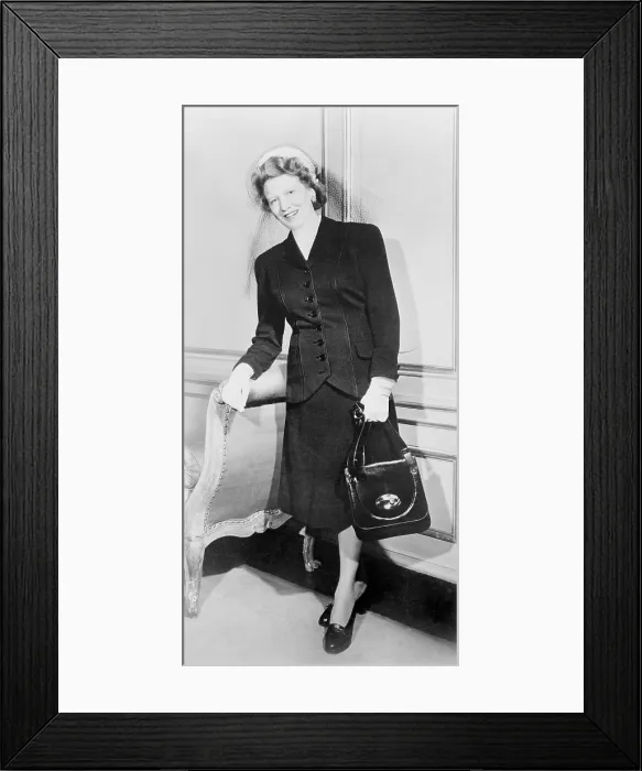Framed Print : Elizabeth Arden (1878-1966), Canadian businesswoman created the world's largest cosmetics company, selling to the American mass market for brand name makeup. 1949 Framed Print : Elizabeth Arden (1878-1966), Canadian businesswoman created the world's largest cosmetics company, selling to the American mass market for brand name makeup. 1949