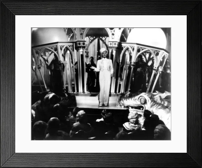 Framed Print : BLONDE VENUS, Marlene Dietrich, 1932 Framed Print : BLONDE VENUS, Marlene Dietrich, 1932