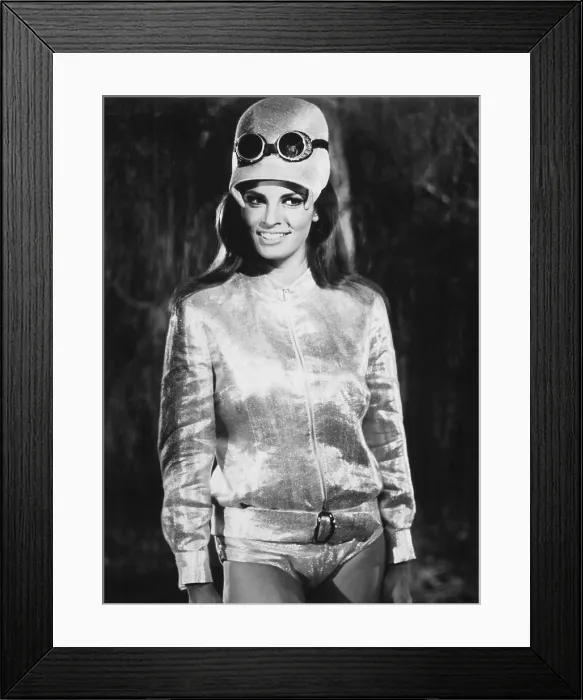 Framed Print : SHOOT LOUD, LOUDER... I DON'T UNDERSTAND, Raquel Welch, 1966 Framed Print : SHOOT LOUD, LOUDER... I DON'T UNDERSTAND, Raquel Welch, 1966