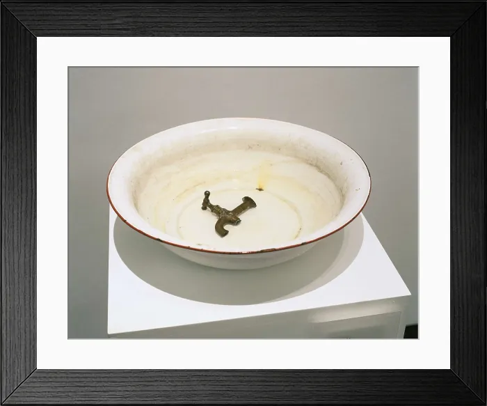 Framed Print : BROSSA, Joan (1919-1998). Object Poem. 1986. Porcelain washbasin, water and faucet. Sculpture. SPAIN. Barcelona. Raval (Chinese District). Museum of Contemporary Art of Barcelona