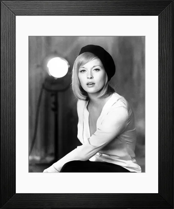 Framed Print : BONNIE AND CLYDE, Faye Dunaway, 1967
