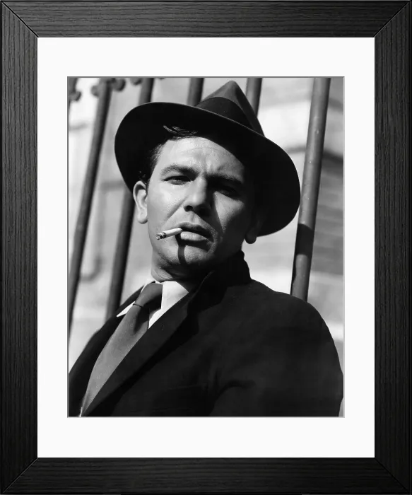 Framed Print : DUST BE MY DESTINY, John Garfield, 1939 Framed Print : DUST BE MY DESTINY, John Garfield, 1939