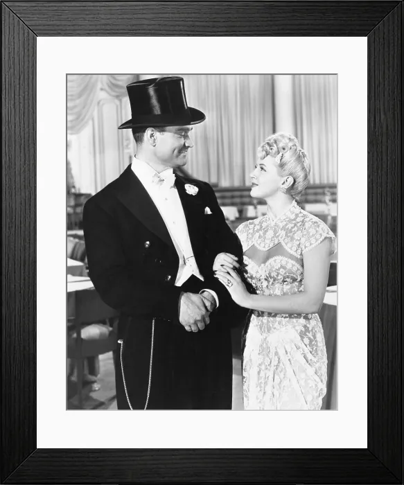 Framed Print : DU BARRY WAS A LADY, from left: Red Skelton, Lana Turner, 1943