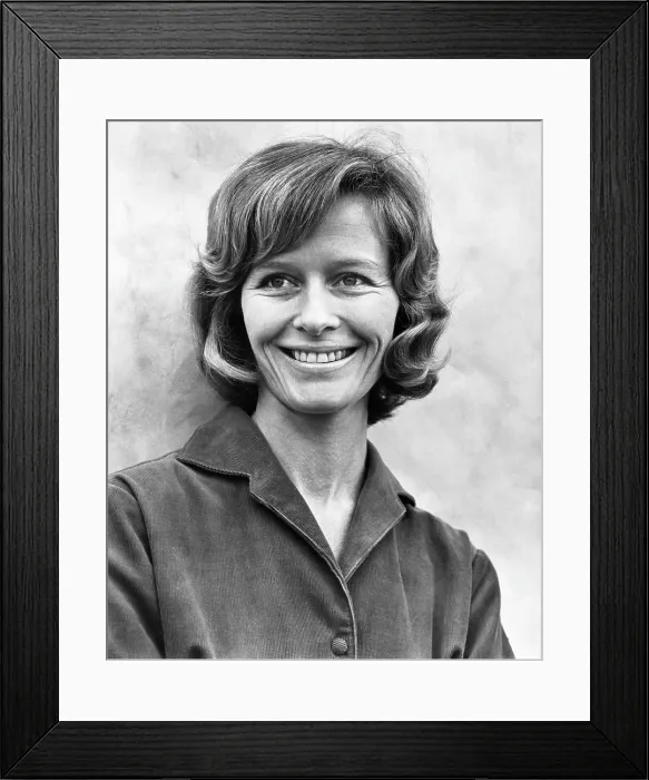 Framed Print : BORN FREE, Virginia McKenna, 1966 Framed Print : BORN FREE, Virginia McKenna, 1966