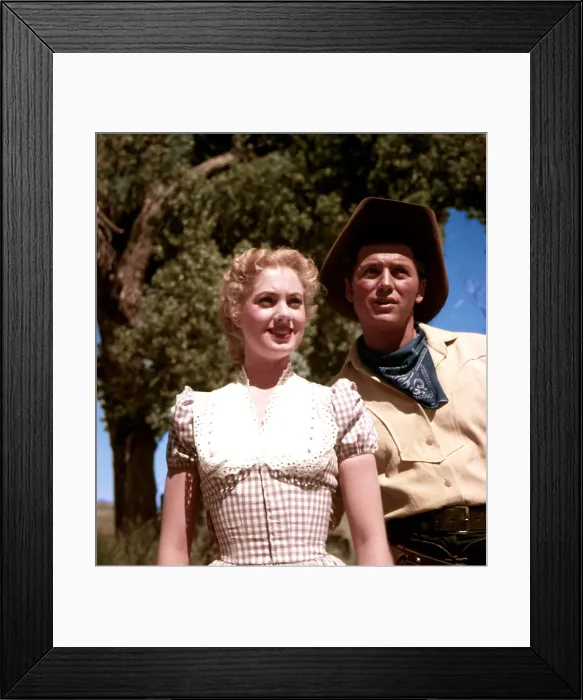 Framed Print : OKLAHOMA!, Shirley Jones, Gordon MacRae, 1955
