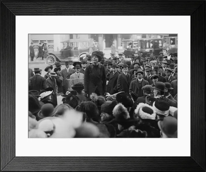 Framed Print : Lucy Burns (1879-1966), American suffragist and women's rights advocate speaking to a crowd of men in New York City. Ca. 1913