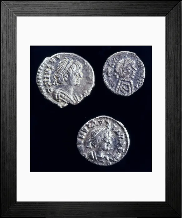 Framed Print : Silver coins of a quarter and half siliqua with Heraclius I, Athalaric king of Goths and Theodoric. Coin. AISA / Everett Collection**US SALES ONLY**