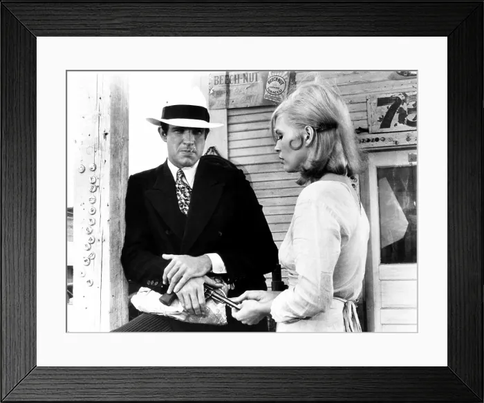 Framed Print : BONNIE AND CLYDE, from left, Warren Beatty, Faye Dunaway, 1967