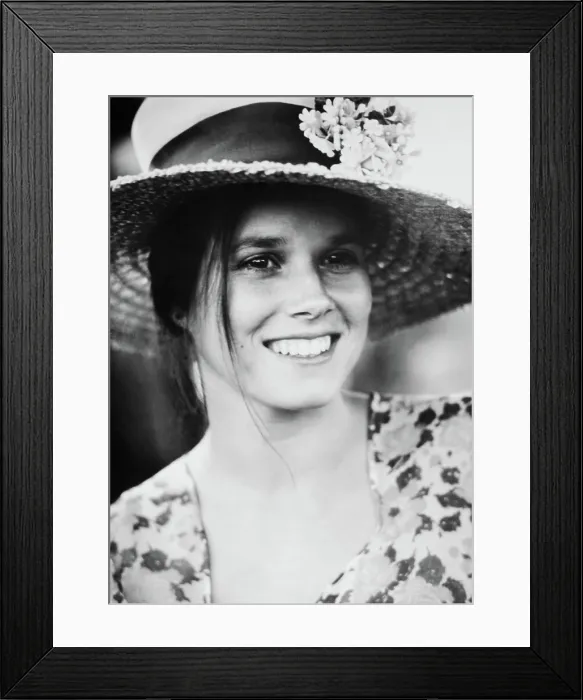 Framed Print : BOXCAR BERTHA, Barbara Hershey, 1972 Framed Print : BOXCAR BERTHA, Barbara Hershey, 1972