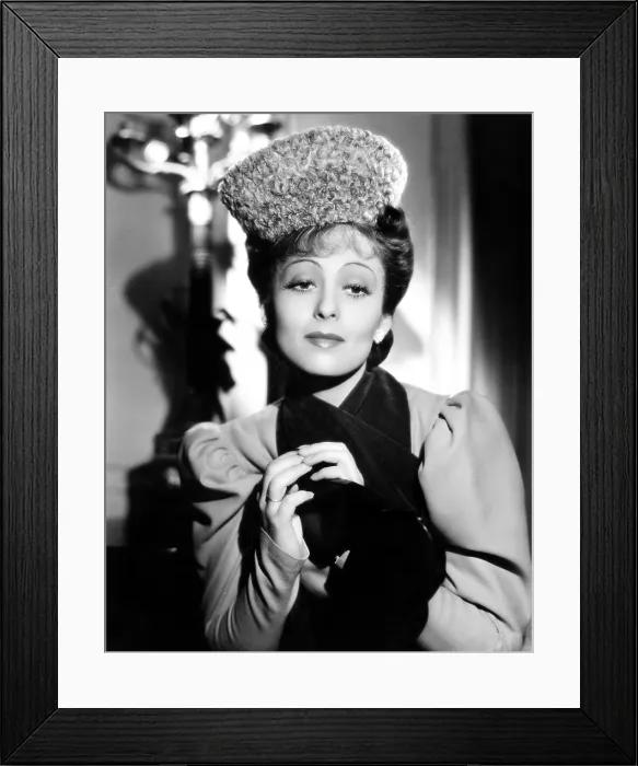 Framed Print : THE EMPEROR'S CANDLESTICKS, Luise Rainer, 1937 Framed Print : THE EMPEROR'S CANDLESTICKS, Luise Rainer, 1937