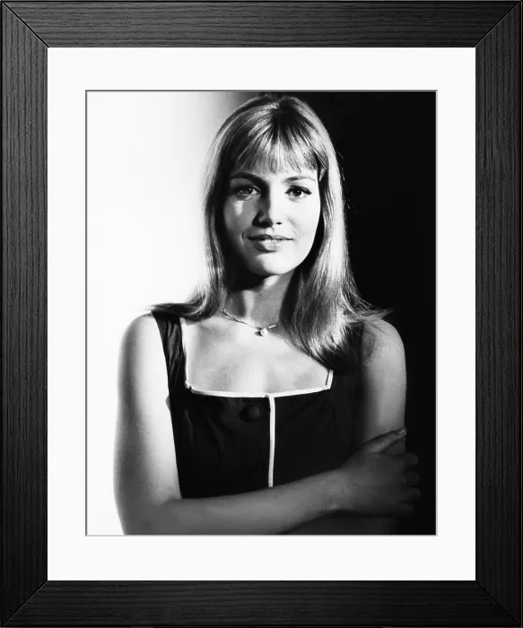 Framed Print : THE EMPTY CANVAS, (aka LA NOIA), Catherine Spaak, 1963 Framed Print : THE EMPTY CANVAS, (aka LA NOIA), Catherine Spaak, 1963