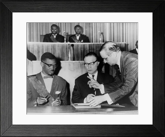 Framed Print : Prime Minister Lumumba and Belgium Premier Eyskens signing the Act of Independence Framed Print : Prime Minister Lumumba and Belgium Premier Eyskens signing the Act of Independence