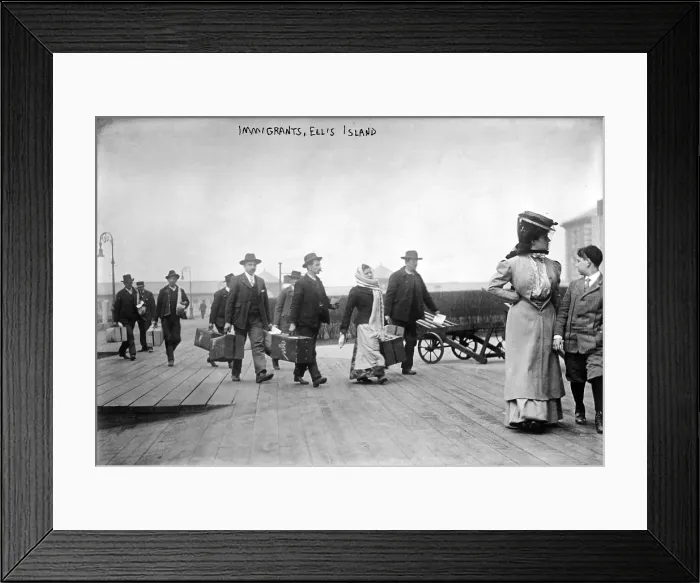 Framed Print : European immigrants arriving at Ellis Island, ca. 1907