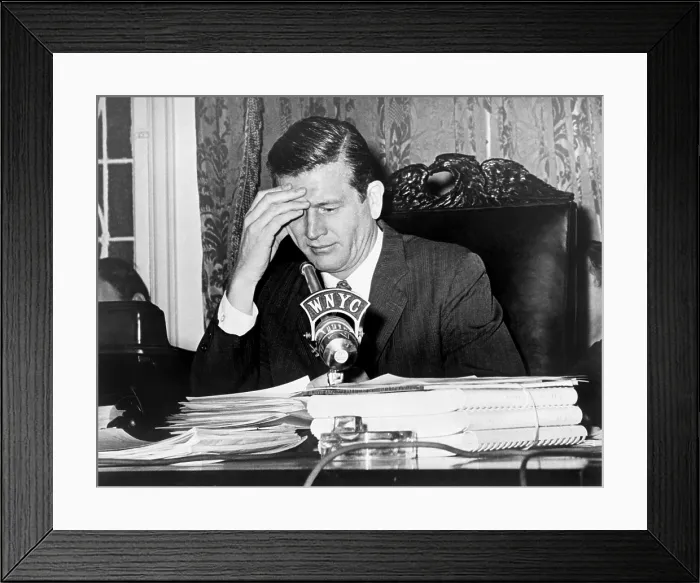 Framed Print : Mayor John Lindsay, speaking into WNYC radio microphone, during a public budget hearing. Feb. 16, 1966