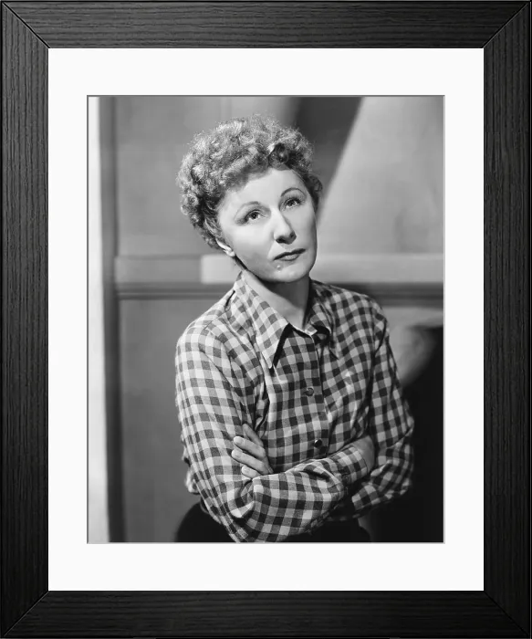 Framed Print : EDGE OF DARKNESS, Judith Anderson, 1943 Framed Print : EDGE OF DARKNESS, Judith Anderson, 1943