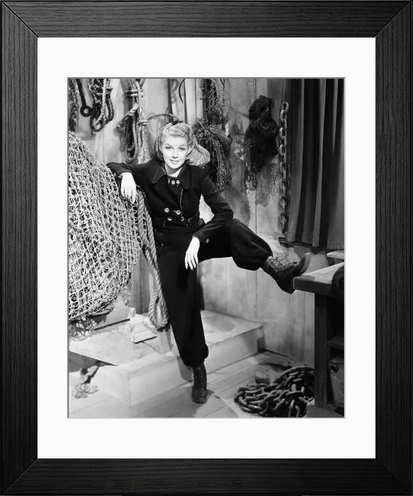 Framed Print : EDGE OF DARKNESS, Ann Sheridan, 1943 Framed Print : EDGE OF DARKNESS, Ann Sheridan, 1943