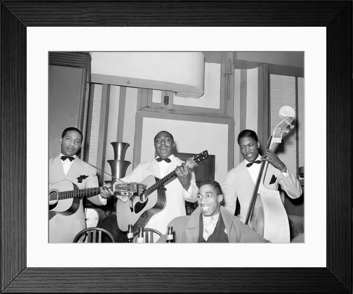 Framed Print : Entertainers at Negro tavern. Chicago, Illinois. Lee Russell photograph, 1941